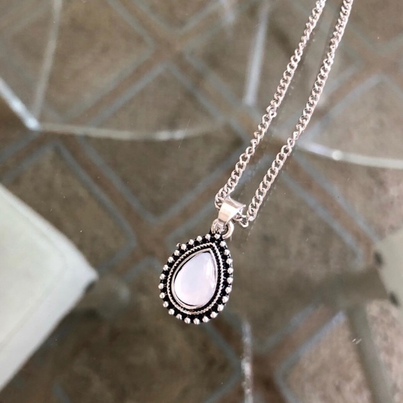 ✨RESTOCKED!! Antiqued Water Drop Stone Pendant✨ - Picture 4 of 4